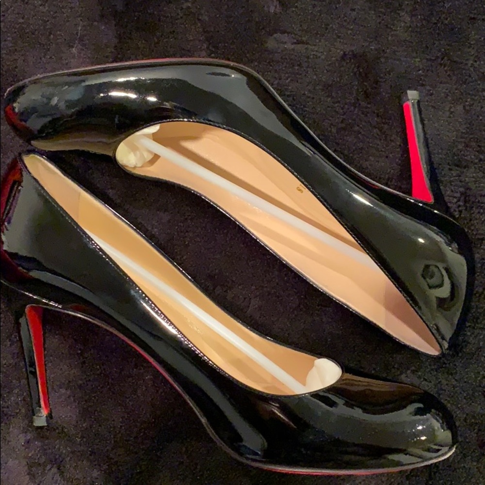 Christian Louboutin🖤Simple Pumps 85🖤
